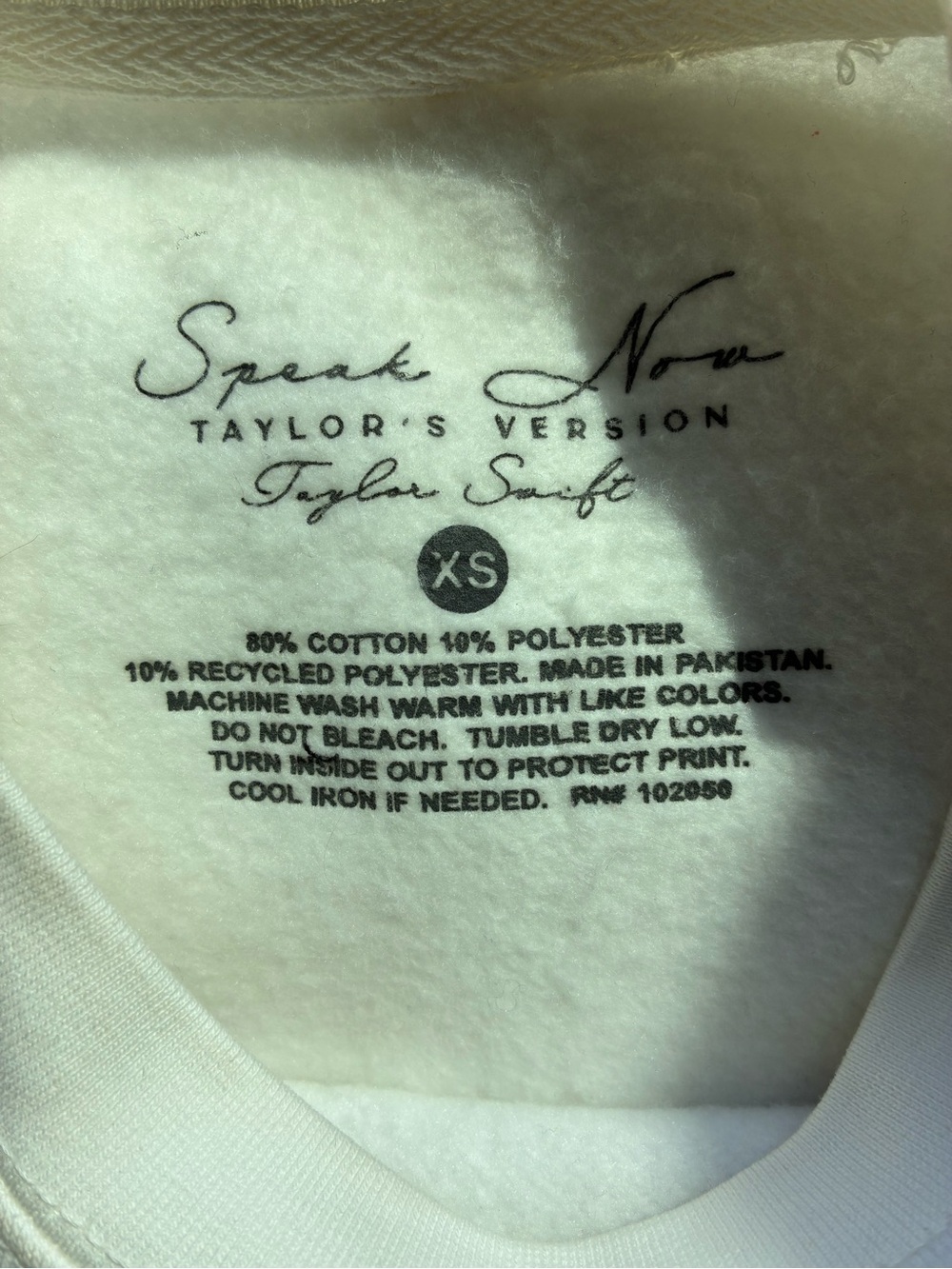 Taylor Swift Speak Now Taylor’s Version Cream Purple Graphic Sweatshirt size XS - Picture 4 of 7